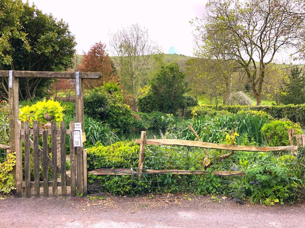 Tovey Lodge Hassocks Extérieur photo