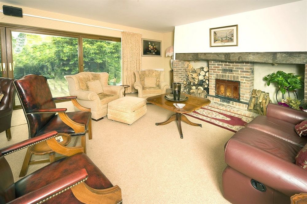 Tovey Lodge Hassocks Extérieur photo